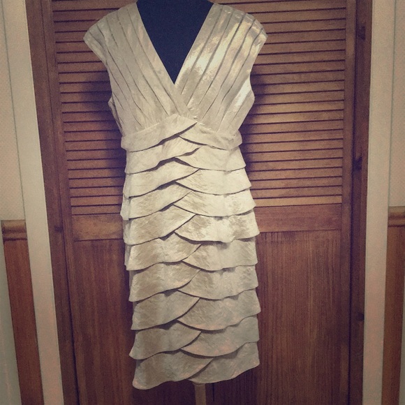 Adrianna Papell Dresses & Skirts - Dress